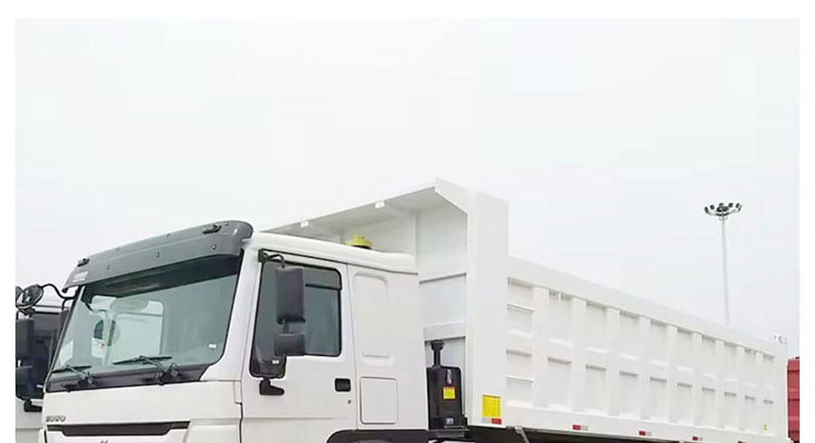 Howo 自卸 8x4 白 -400 改版新车 2025415_01 